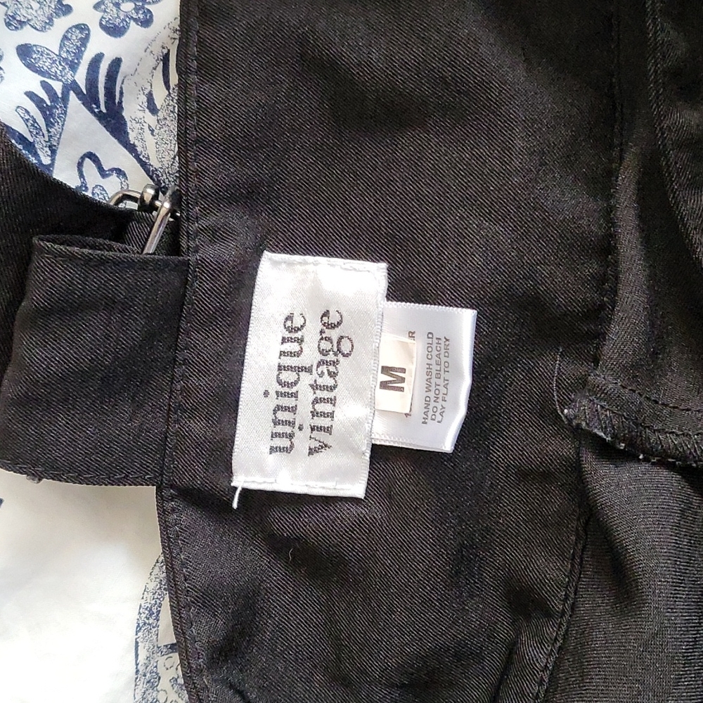 Black overall skirt M